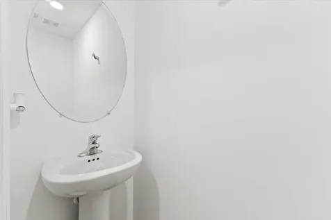 6019 Woods Edge Circle Riviera Beach FL 33410