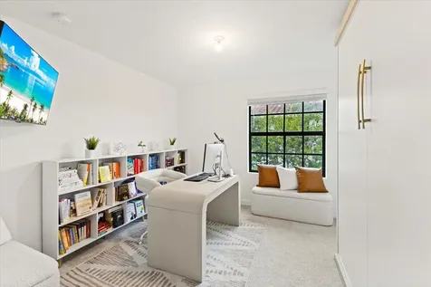 6019 Woods Edge Circle Riviera Beach FL 33410