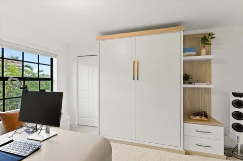 6019 Woods Edge Circle Riviera Beach FL 33410