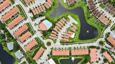 6019 Woods Edge Circle Riviera Beach FL 33410