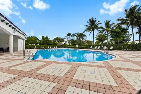 6019 Woods Edge Circle Riviera Beach FL 33410