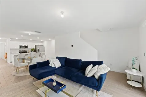 6019 Woods Edge Circle Riviera Beach FL 33410