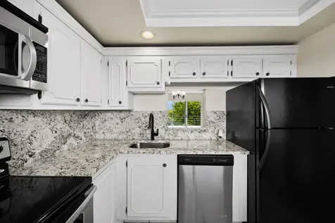 3590 Via Poinciana Lake Worth FL 33467