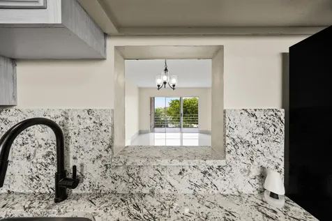 3590 Via Poinciana Lake Worth FL 33467