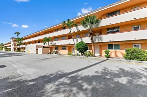 4500 N Federal Highway Lighthouse Point FL 33064