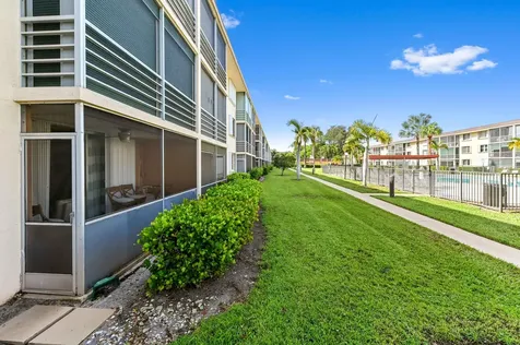 4500 N Federal Highway Lighthouse Point FL 33064