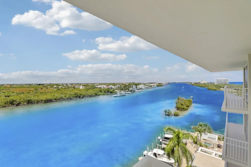 375 Beach Road Tequesta FL 33469