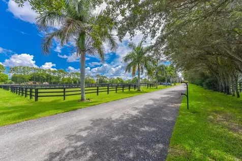2780 Skipiks Way Wellington FL 33470