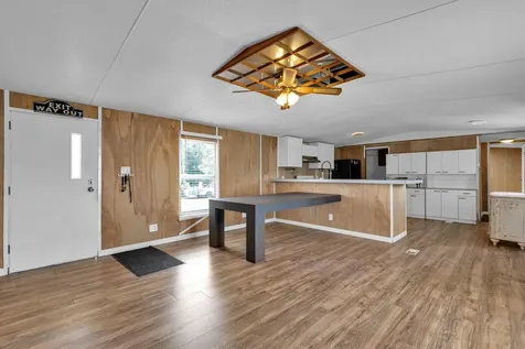 9400 Luna Drive St. Cloud FL 34773