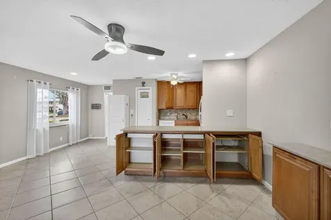 221 Coventry J West Palm Beach FL 33417