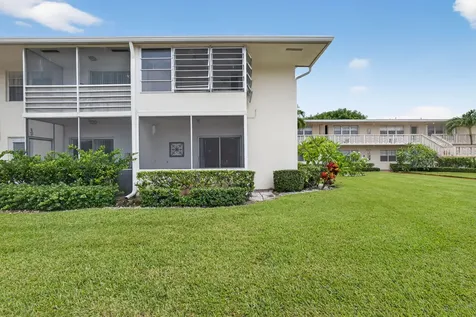 221 Coventry J West Palm Beach FL 33417