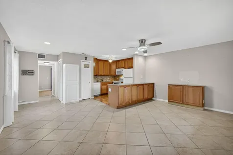 221 Coventry J West Palm Beach FL 33417
