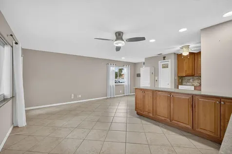 221 Coventry J West Palm Beach FL 33417