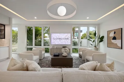 800 Bond Way Delray Beach FL 33483