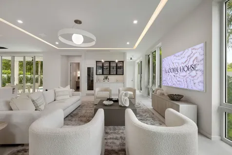 800 Bond Way Delray Beach FL 33483