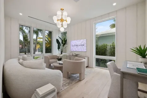 800 Bond Way Delray Beach FL 33483