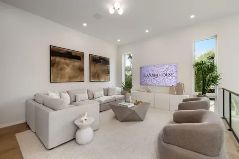 800 Bond Way Delray Beach FL 33483