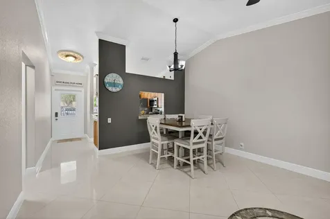 606 Sea Pine Way Greenacres FL 33415