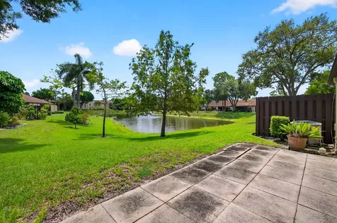 606 Sea Pine Way Greenacres FL 33415