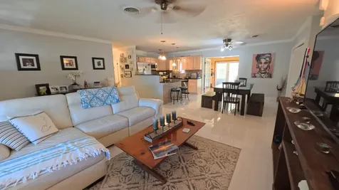 1123 Se 2nd Terrace Deerfield Beach FL 33441