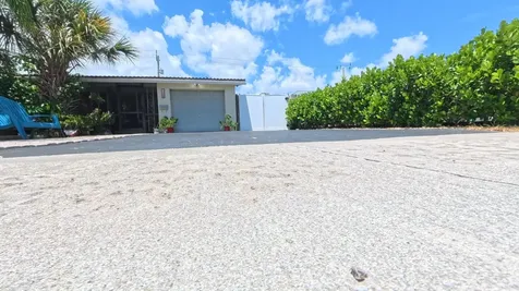 1123 Se 2nd Terrace Deerfield Beach FL 33441