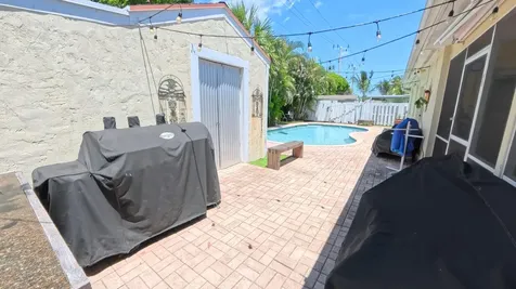 1123 Se 2nd Terrace Deerfield Beach FL 33441
