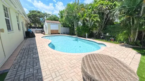 1123 Se 2nd Terrace Deerfield Beach FL 33441