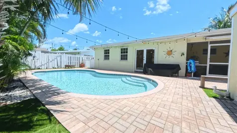 1123 Se 2nd Terrace Deerfield Beach FL 33441