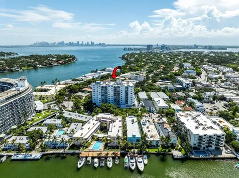 6900 Bay Drive Miami Beach FL 33141