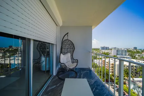 6900 Bay Drive Miami Beach FL 33141