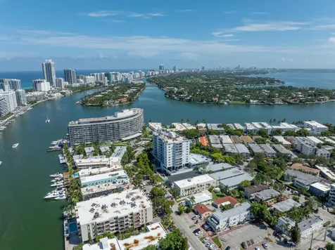 6900 Bay Drive Miami Beach FL 33141