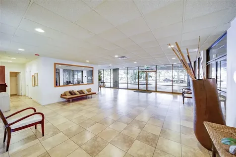 6900 Bay Drive Miami Beach FL 33141