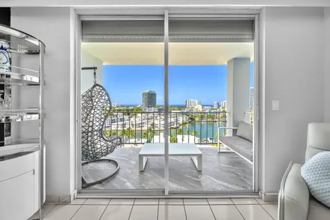 6900 Bay Drive Miami Beach FL 33141