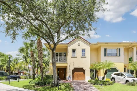 102 Via Emilia Royal Palm Beach FL 33411