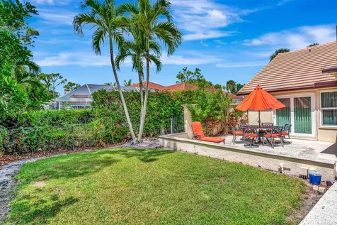 11 Berwick Road Palm Beach Gardens FL 33418