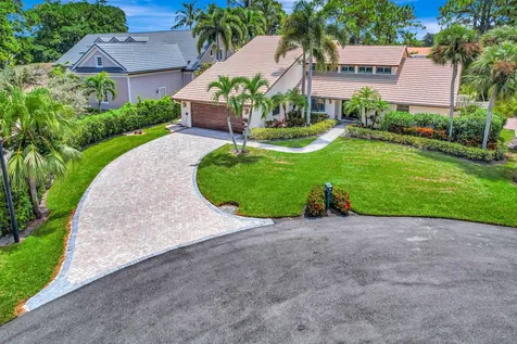 11 Berwick Road Palm Beach Gardens FL 33418