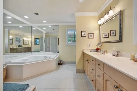 11 Berwick Road Palm Beach Gardens FL 33418
