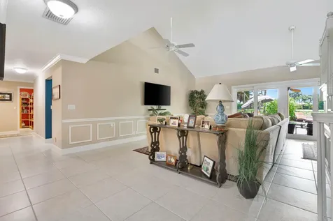 11 Berwick Road Palm Beach Gardens FL 33418