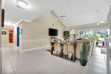 11 Berwick Road Palm Beach Gardens FL 33418