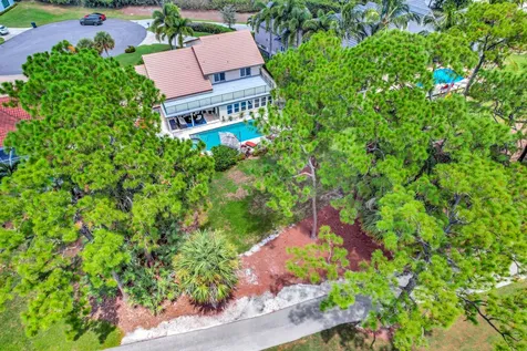 11 Berwick Road Palm Beach Gardens FL 33418