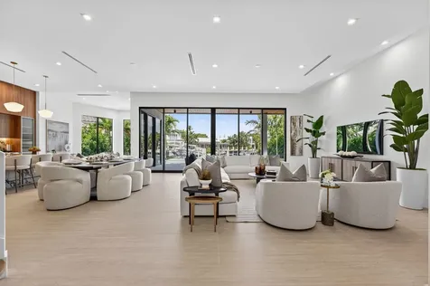 721 Ne 34th Street Boca Raton FL 33431