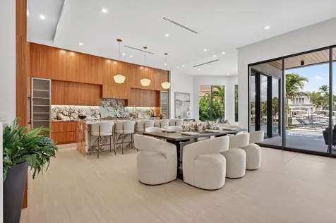 721 Ne 34th Street Boca Raton FL 33431