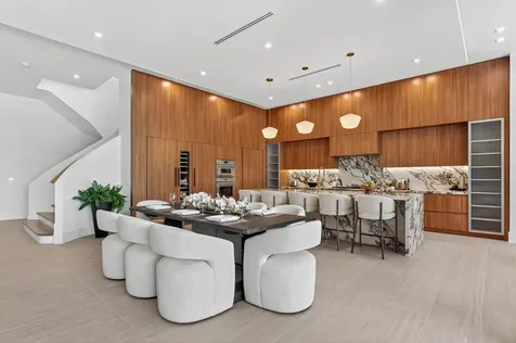 721 Ne 34th Street Boca Raton FL 33431