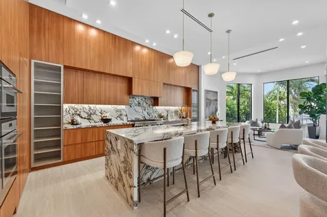 721 Ne 34th Street Boca Raton FL 33431