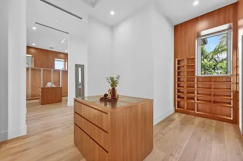 721 Ne 34th Street Boca Raton FL 33431