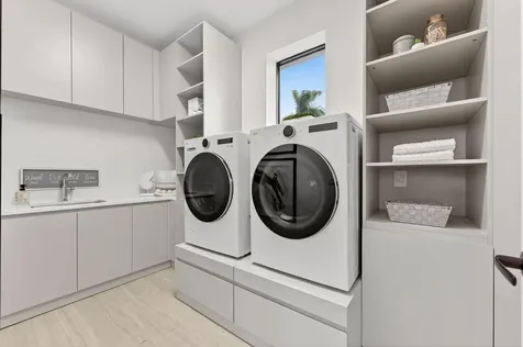 721 Ne 34th Street Boca Raton FL 33431