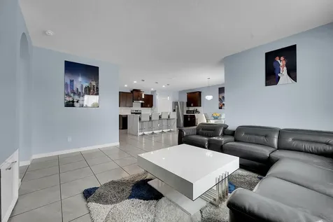418 Nw Airoso Boulevard Port Saint Lucie FL 34983
