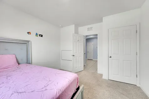 418 Nw Airoso Boulevard Port Saint Lucie FL 34983