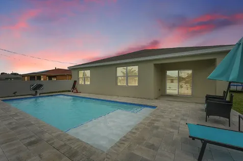 418 Nw Airoso Boulevard Port Saint Lucie FL 34983