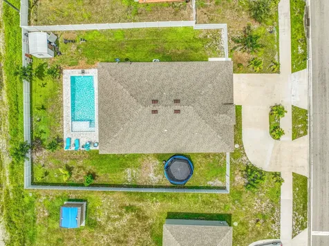 418 Nw Airoso Boulevard Port Saint Lucie FL 34983